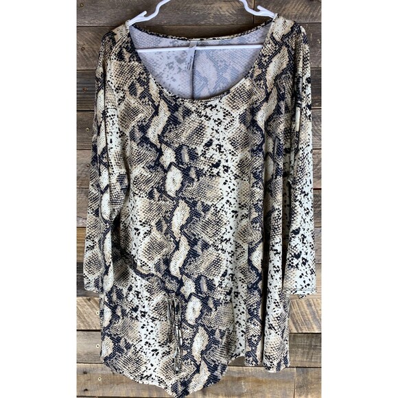 NY Collection Women's Plus Sz 3X Snake Skin Print Stretchy 3/4 Sleeve Top - Picture 1 of 14